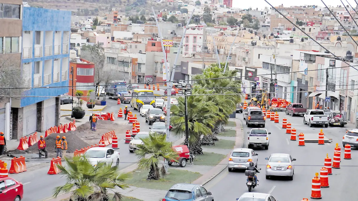 Obras en el bulevar López Mateos